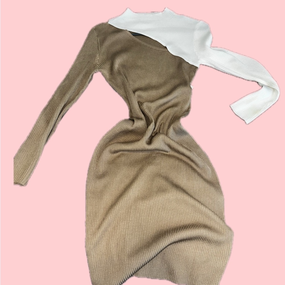 Elegant Tan and White Knit Dress